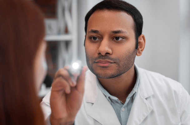Top-rated eye surgery hospital in India with experienced ophthalmology surgeons
