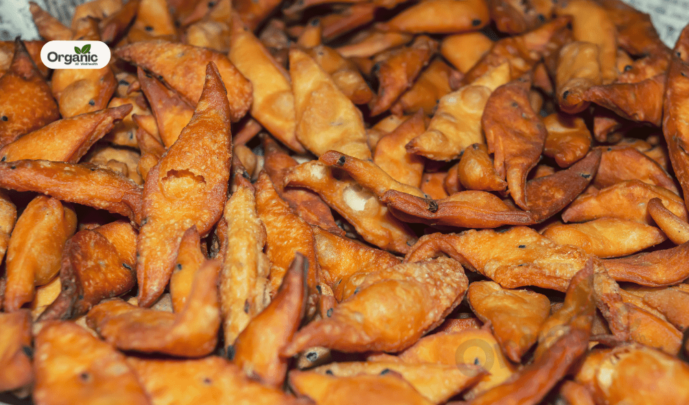 Popular Traditional Diwali Food 2025: नमकपारे (Namakpare)