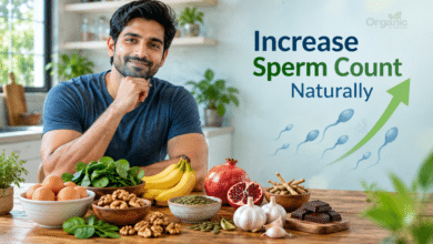 Sperm Count Increase के लिए अंडे, अखरोट, पालक, अनार और अन्य पोषक खाद्य पदार्थों के साथ स्वस्थ पुरुष।